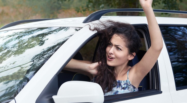 bigstock-angry-girl-driver-inside-car-125280341-725x400