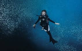 woman scuba diver